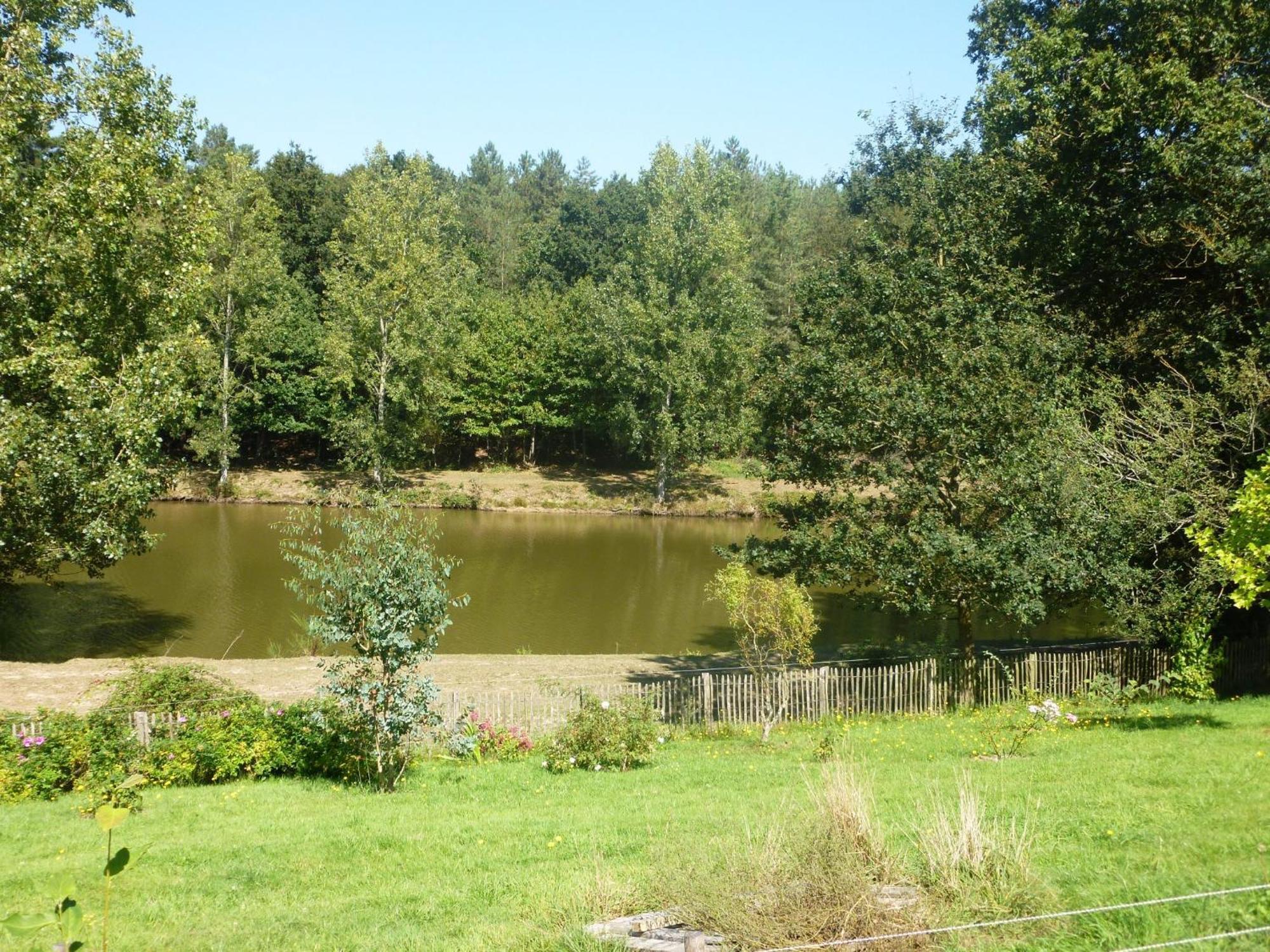 Chambres D'Hotes Logis De L'Etang De L'Aune Iffendic Kültér fotó